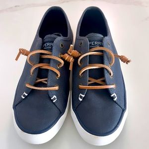 Sperry sneackers size 6 women